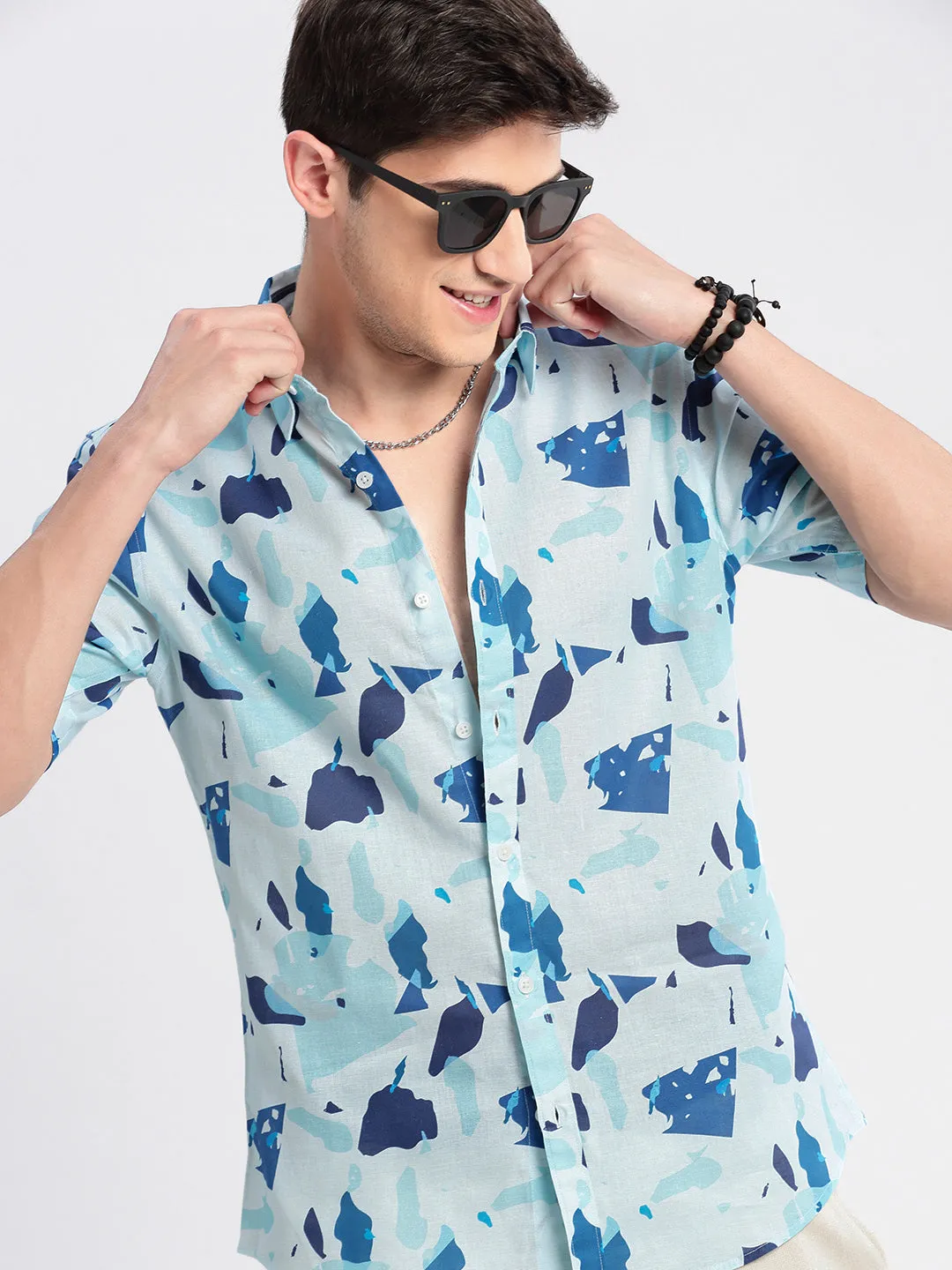 Men Spread Collar Abstract Blue Casual Shirt