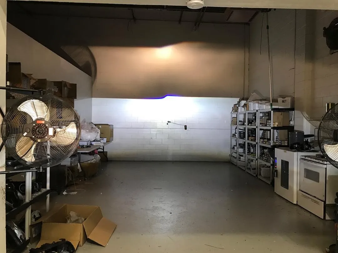 Mercedes CLS W219 06-11 Headlight Lens Replacement Service