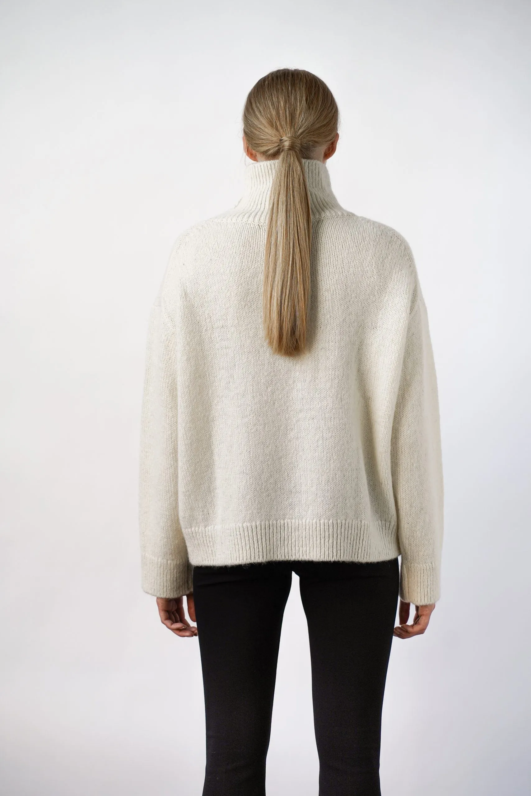 Oma Knitted Turtleneck Ivory