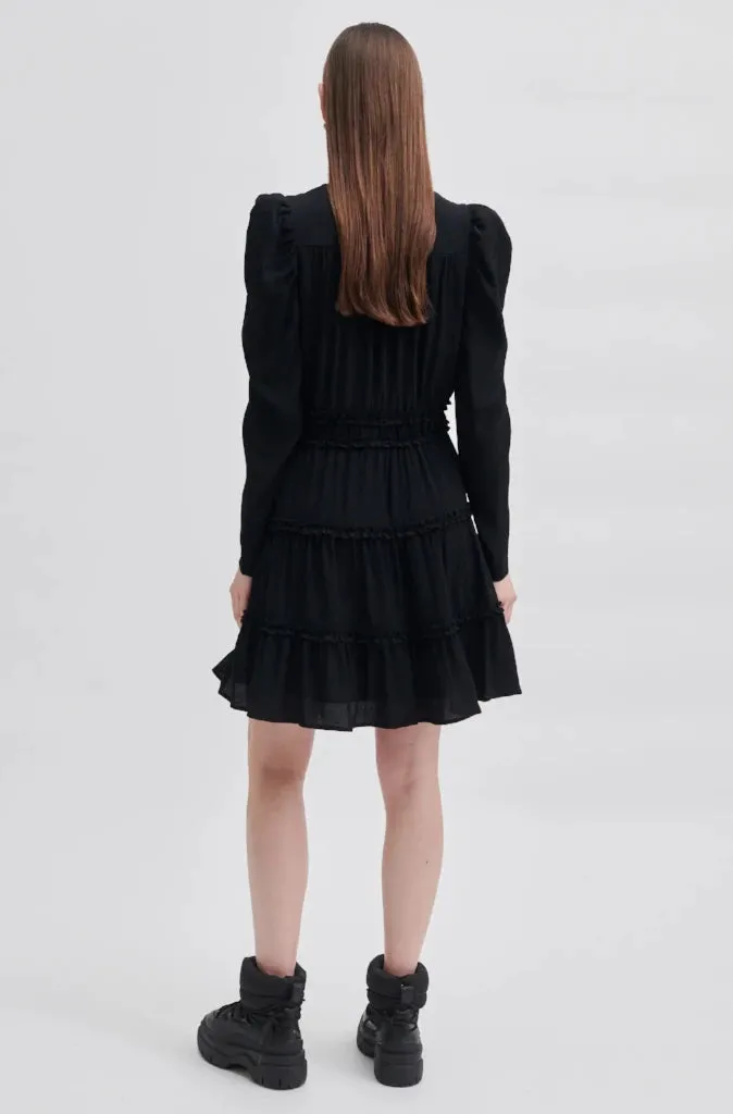 Second Female Heavenly Dress in Black